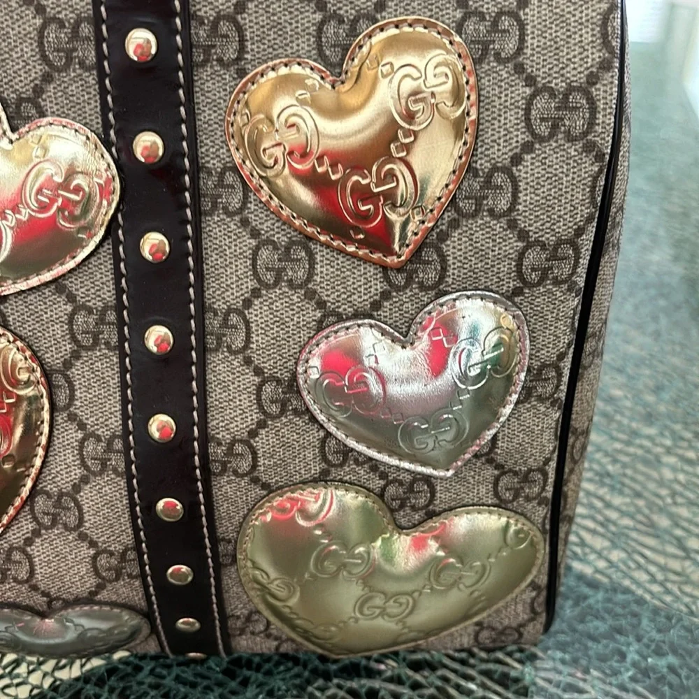 GUCCI GG C Canvas Limited Edition Heart Pattern Boston Bag Brown Leather NWOT - Picture 2 of 15